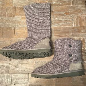 Ugg Cardi Sweater Boots🖤